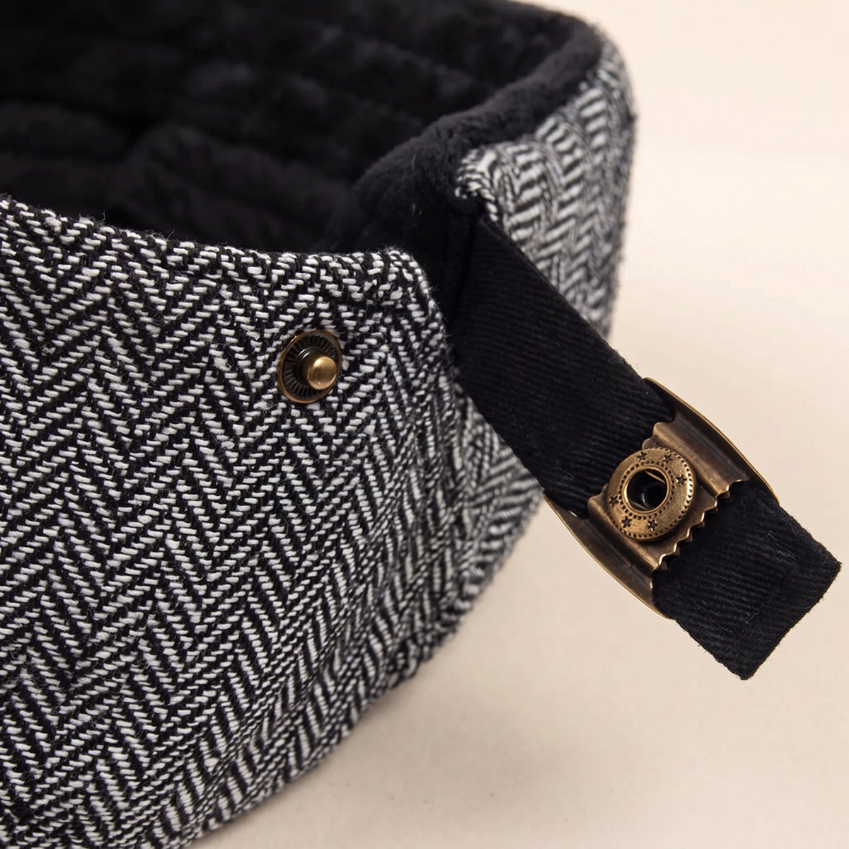 Herringbone Wool Driver Cap — CLAPHAM
